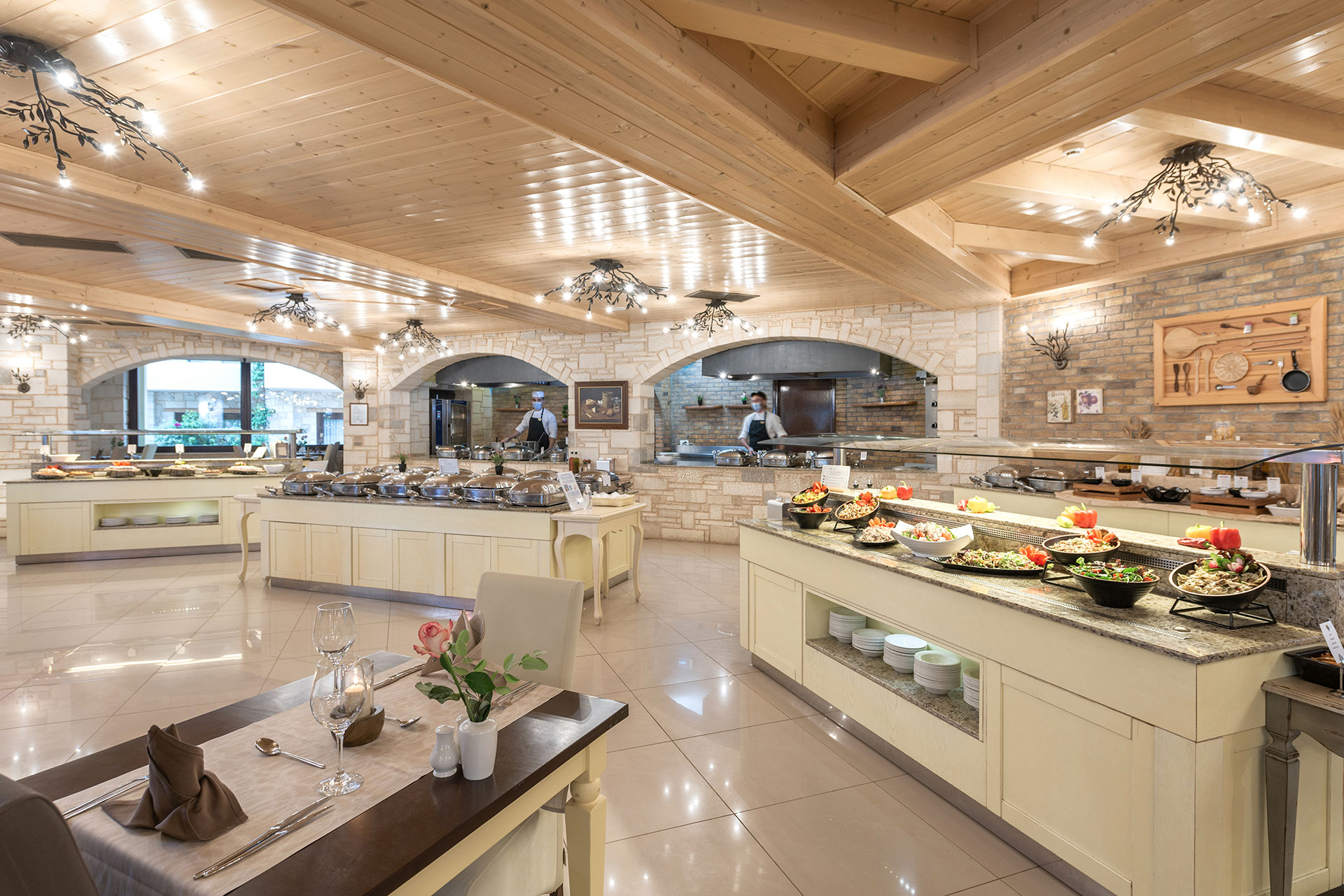 Ξενοδοχείο με μπουφέ φαγητού